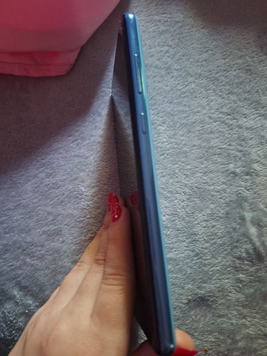 Samsung a72 nu are garantie nici cutia originala