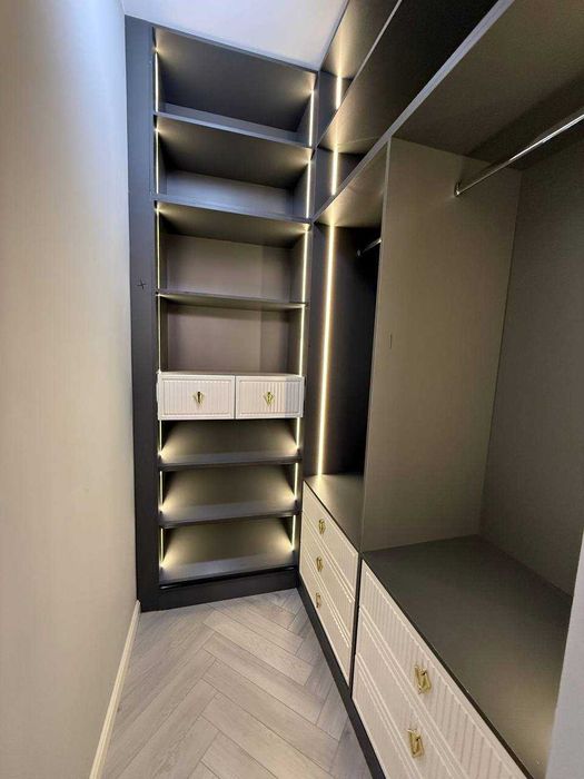 Продается 2-х ком. квартира. Паркентский. Циолковская