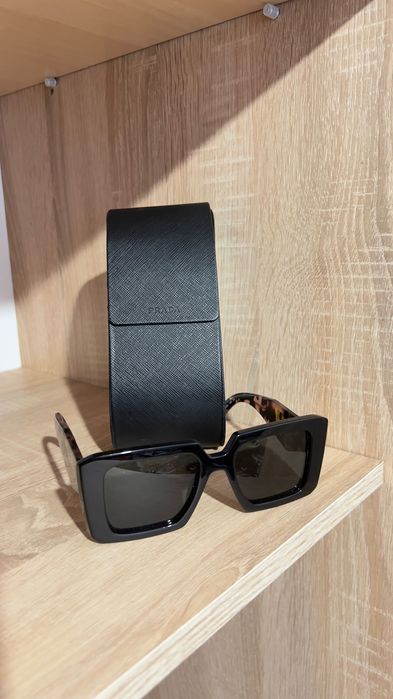 Prada слънчеви очила