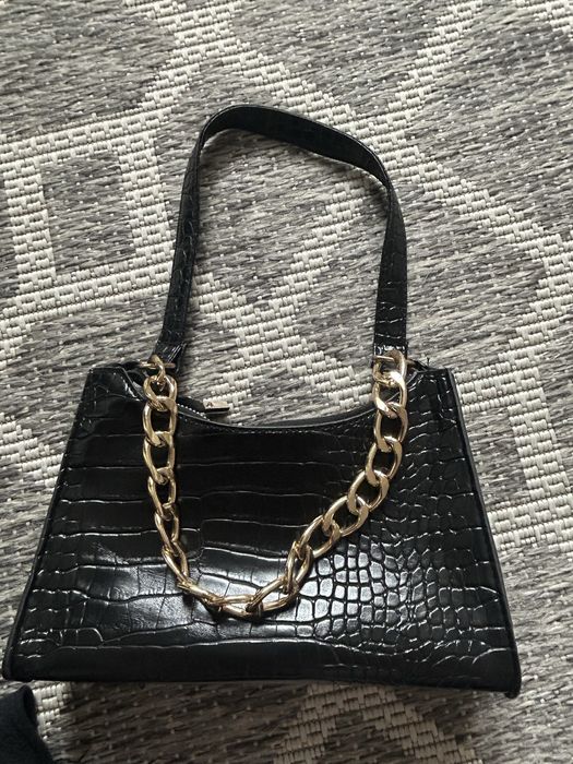 Дамска чанта черен цвят