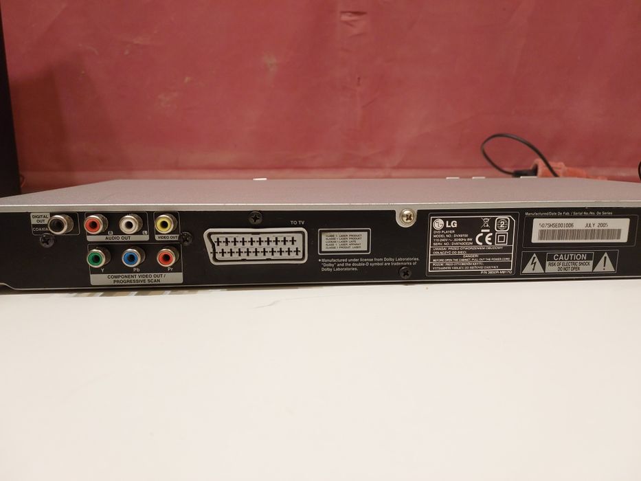 DVD/CD-player LG, MP3, Dolby, Divx, model DVX9700. Perfect funcțional