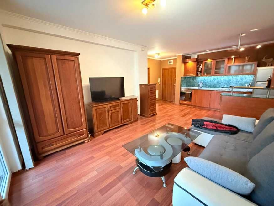 Дава се под наем Двустаен апартамент в София, Красно село - 63 кв.м за 663 € - Снимка #2