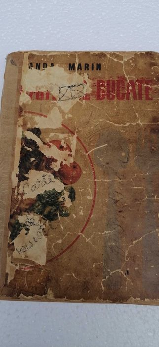 carti  de  bucate  din  vechi  pret  100  lei  buc