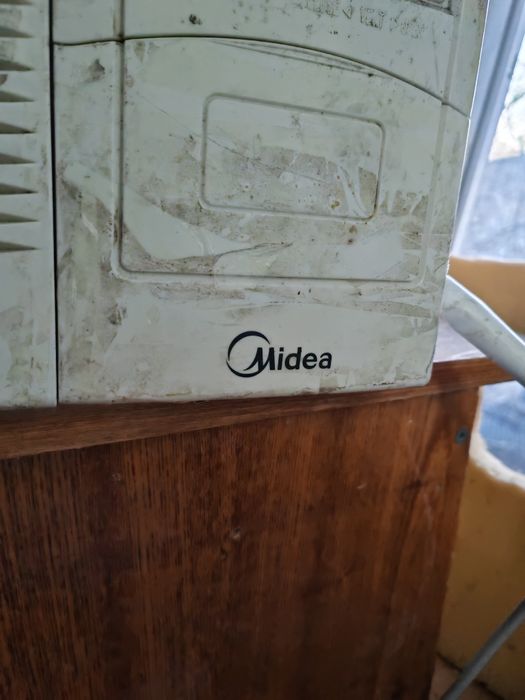 Продам оконный кондиционер midea