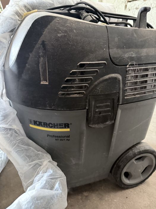 Прахосмукачка Karcher NT35/1 Ap