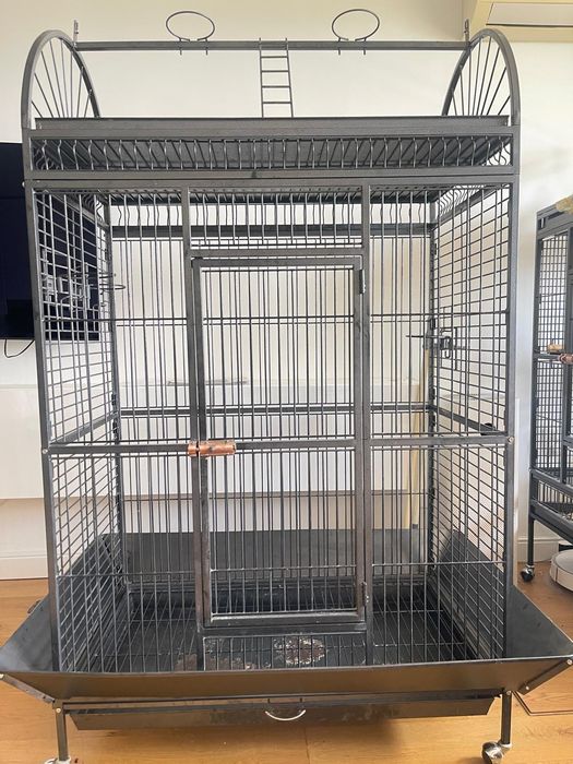 Клетка за два папагала