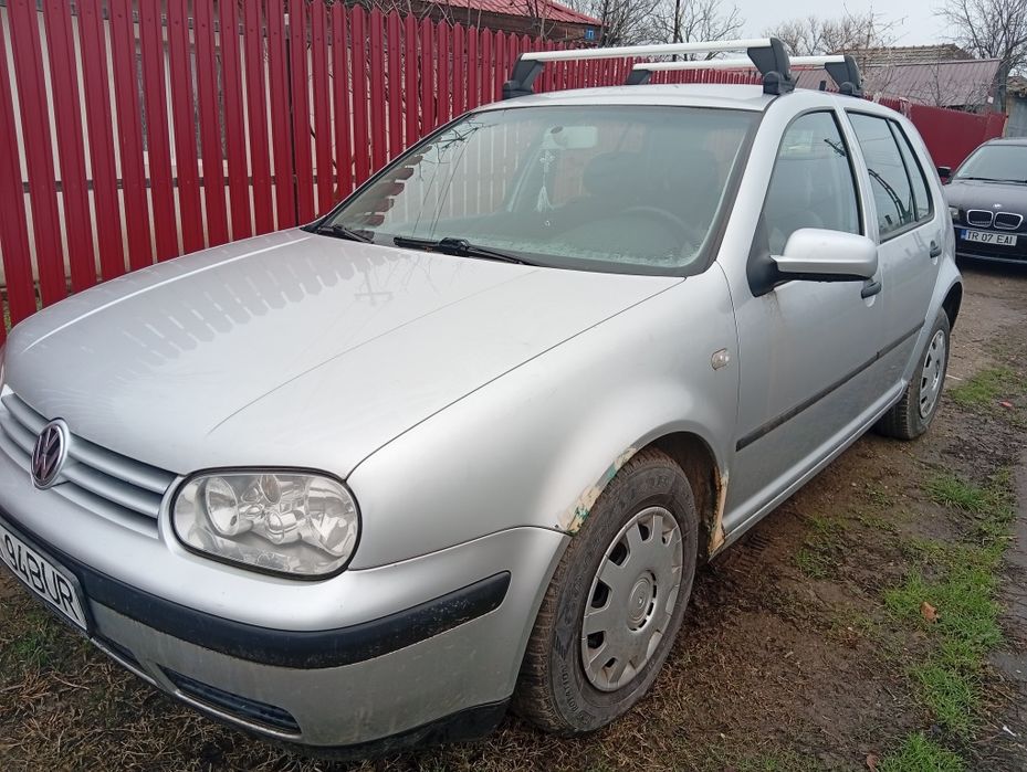 Vând golf 4 , 1.4 benzina
