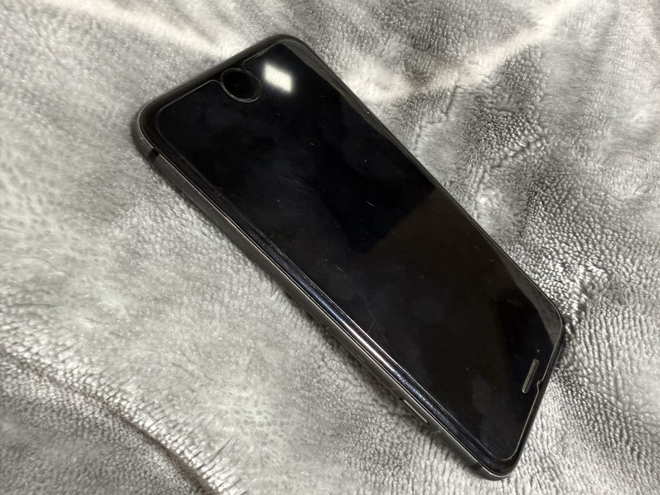Vand iPhone 8