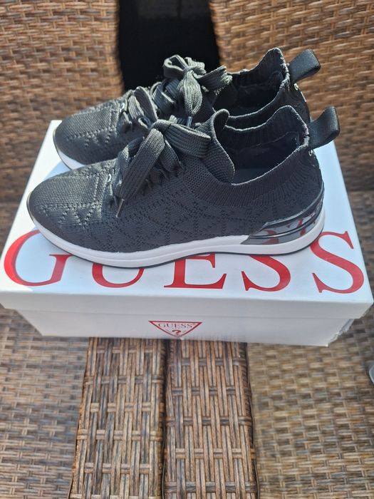 Сникърси Guess - 36 номер