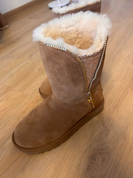 Cizme Originale UGG Classic Zip Boot