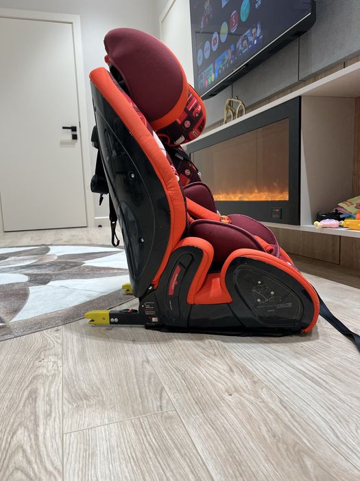 Bolalar avto kreslosi