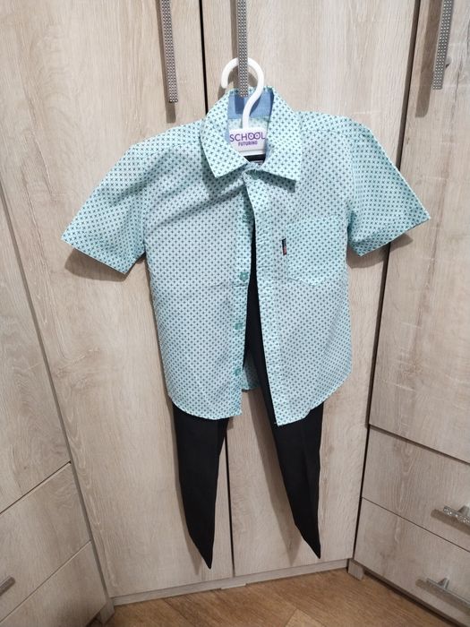 Продаю брюки рубашка