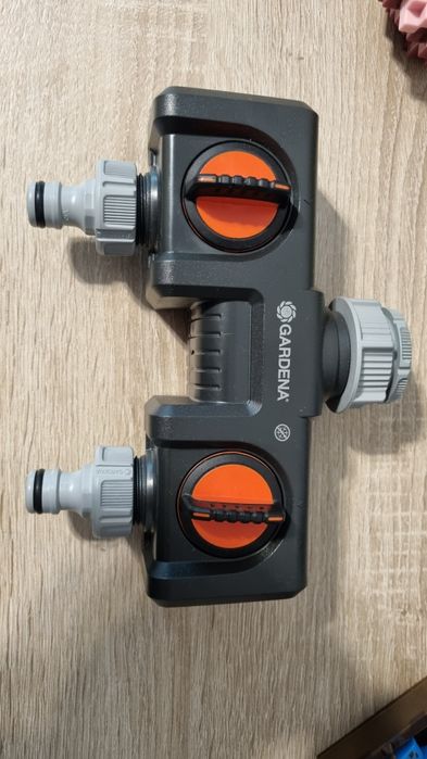 Racord/ distribuitor pentru irigatii Gardena, 2 circuite