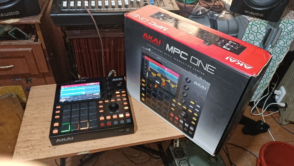 AKAI ONE ударный инструмент для музиканта