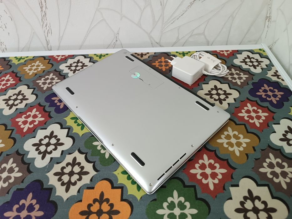 Ноутбук HYDRA 2025 Windows 10 Pro ssd m.2 .
