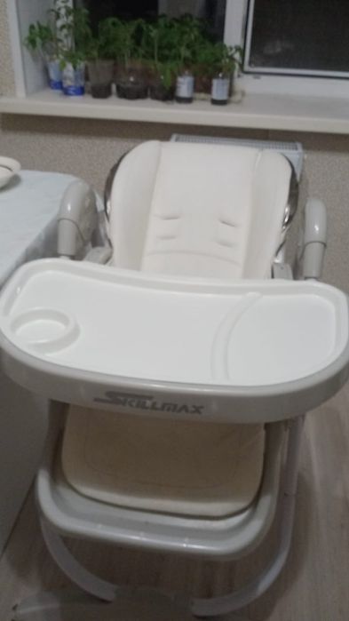 Продам стульчик для кормления