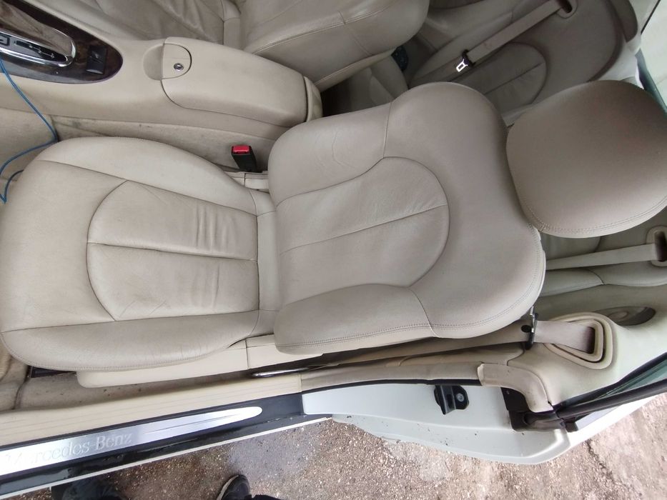 На части Mercedes CLK-350, W209