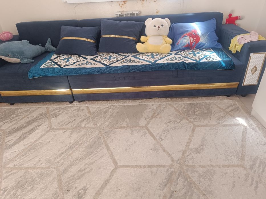 Диван бу срочна продаи