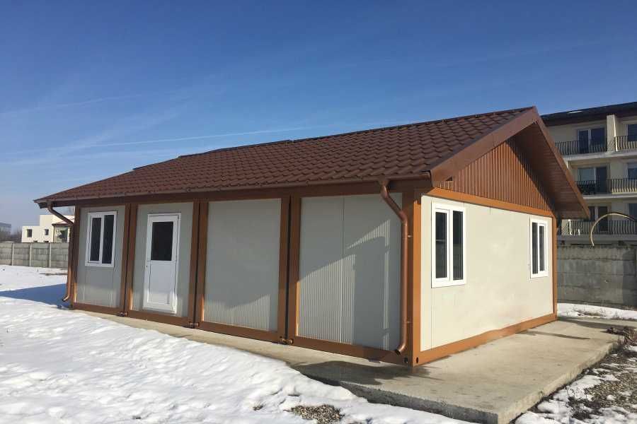 Casa Modulara, Garaje Auto si Containere stil birou din structura metalica si panou sandwich termoizolant