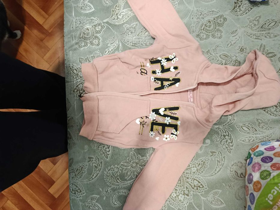 Продам детские вещи