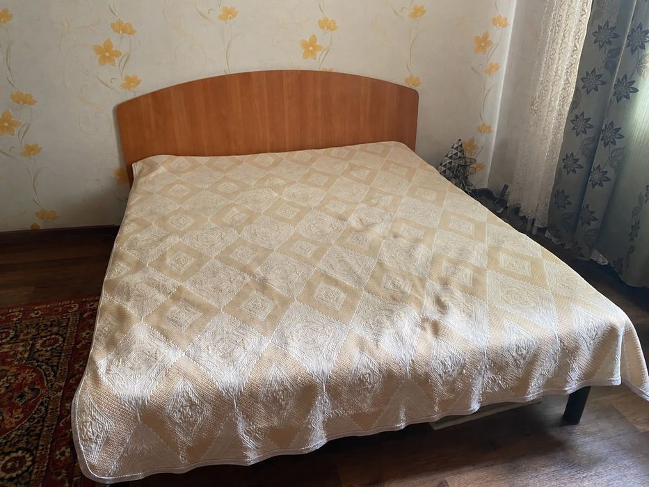 Отдам даром спальный гарнитур