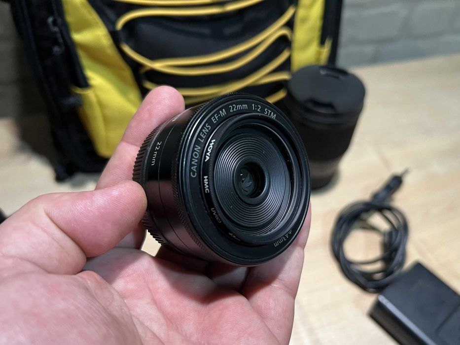 Kit Complet Vlogging/Foto Canon EOS M50 + Sigma 16mm f1.4 + Canon 22mm f2 + Accesorii