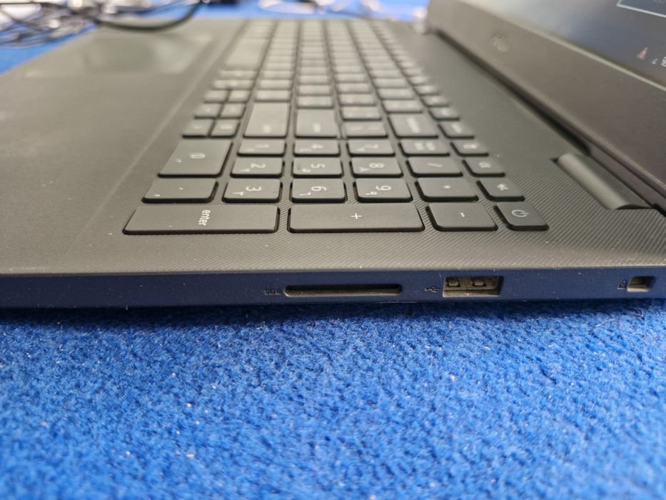 Dell noutbuk 1trb