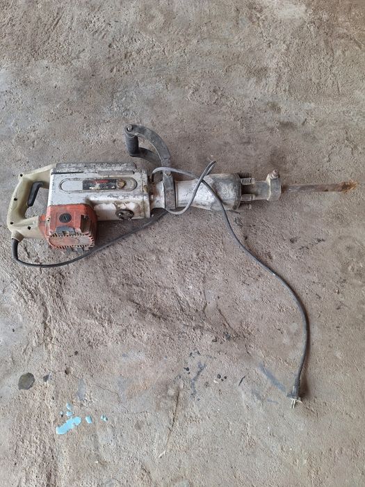 Продам отбойник электрический