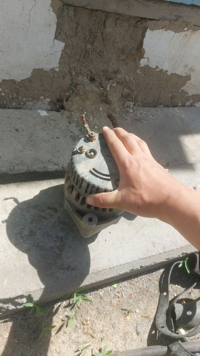 Продам генератор от ваз приора