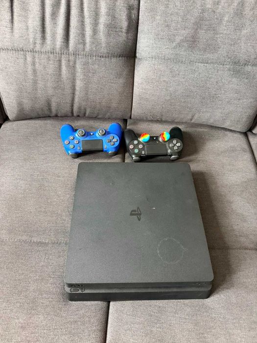 Playstation 4 Slim