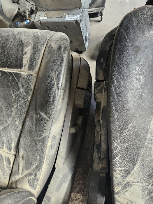 Предни седалки за BMW e70