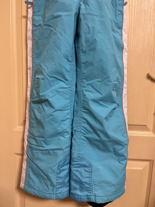 Топъл ски гащеризон за ръст 140 см.