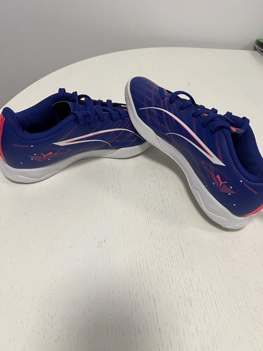 Ghete de fotbal marimea 37