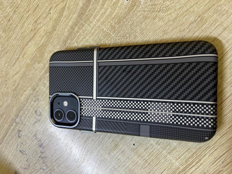 Айфон 11 в хорошем сост