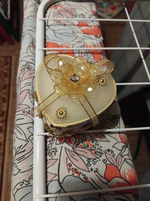 Кутийка за бижута