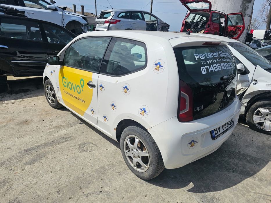 Dezmembrez Volkswagen Up - 1 (2011 - 2020), 1.0 benzina, manual, CHYA, QCF