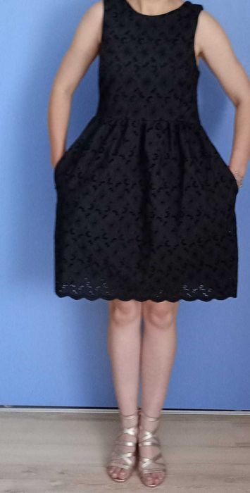 Rochie din material dantelat, marime L (38-40), impecabila!