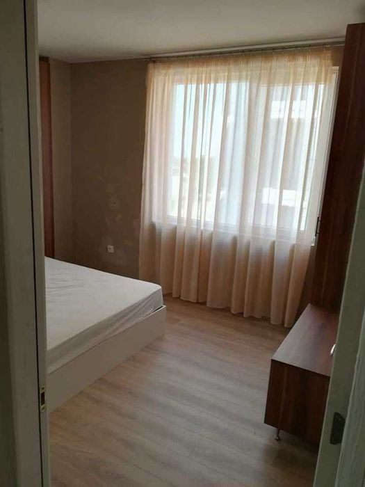 Дава се под наем Тристаен апартамент в София, Център - 80 кв.м за 750 € - Снимка #2