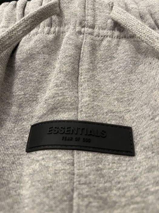 essentials fear of god pant scurti
