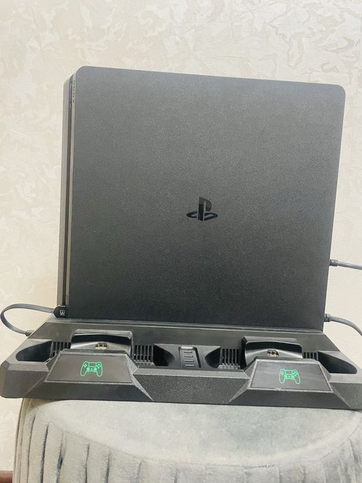 PS4 Slim 1TB + Геймпад + 7 игр + US Аккаунт