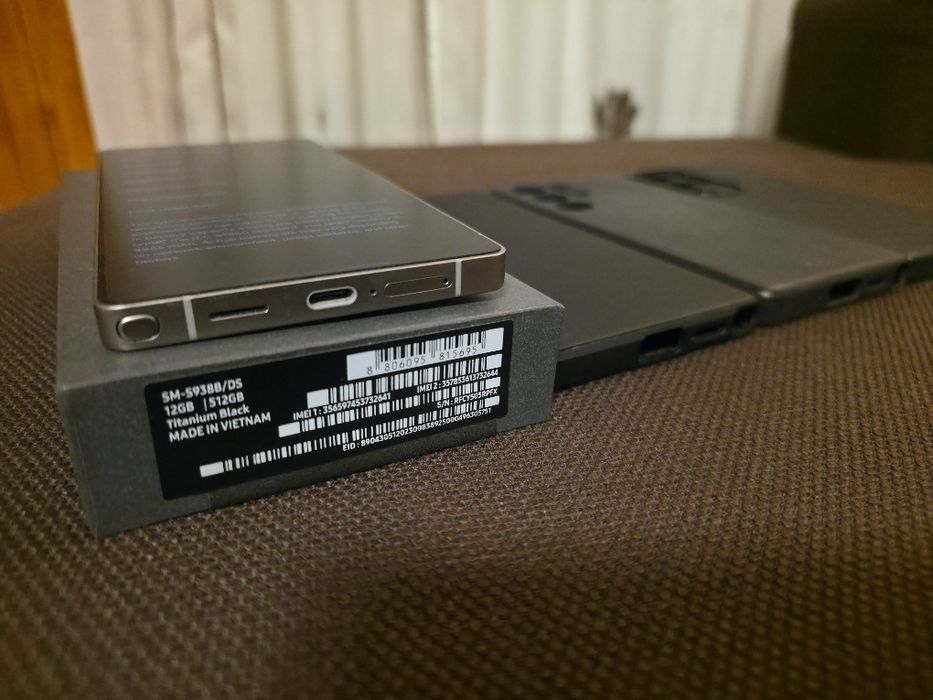 Samsung S25 Ultra 512GB + Accesorii