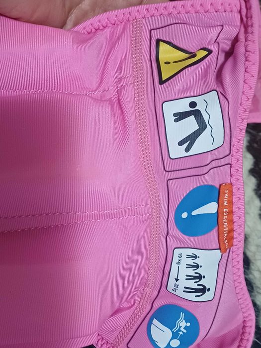 Vesta inot marca Swim Essentials