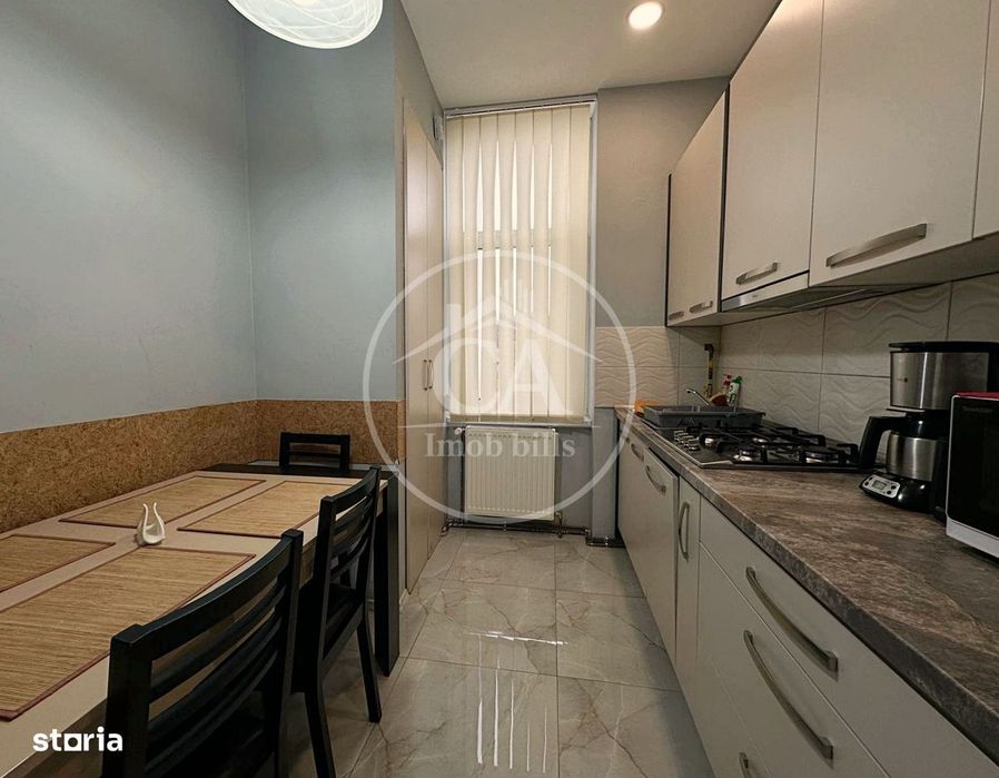 Apartament de vanzare cu 2 camere zona Centrala, Oradea