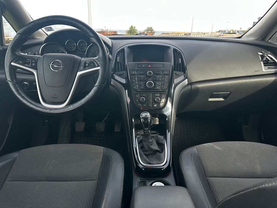 Opel Astra J 1.6 diesel