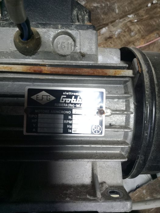 Продам компрессор электро двигатель.