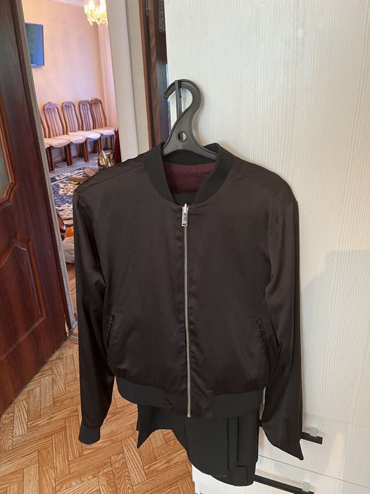 Продам двусторонний бомбер холодок