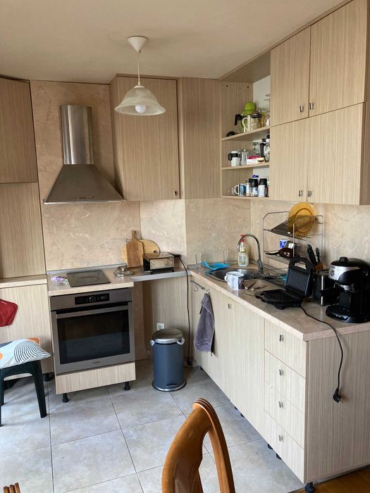 Кухня. Подарявам кухненско обзавеждане използвано.