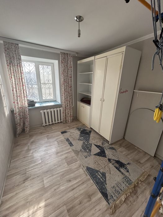 Продам квартиру 3 комнатную