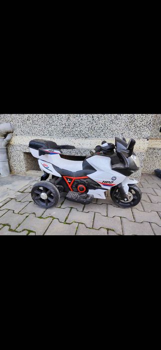 Детски акумолаторен мотор