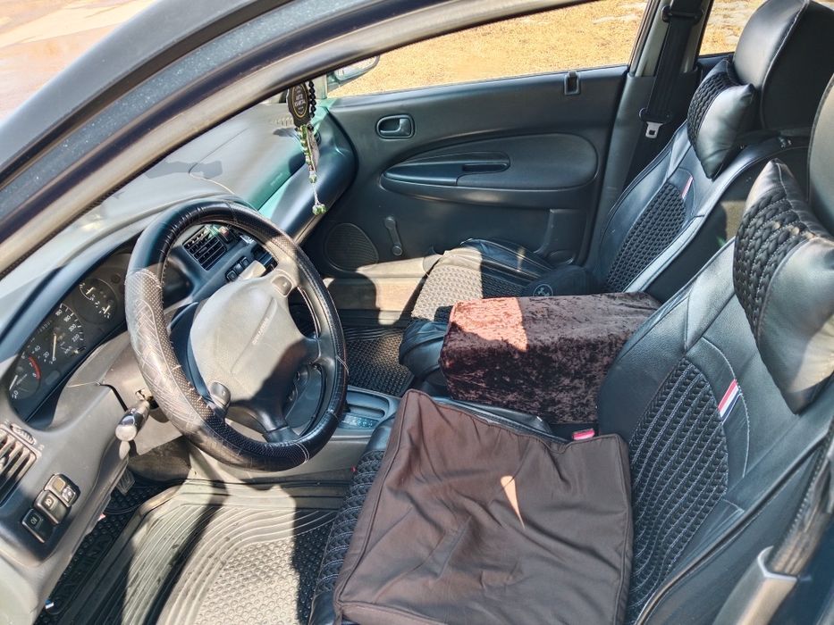 Мазда 323 легковой